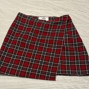 Hollister High Rise Red Tartan Skirt
